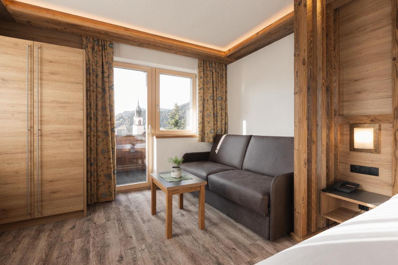 Hotel Appartement Platzergasse Fiss Exteriör bild