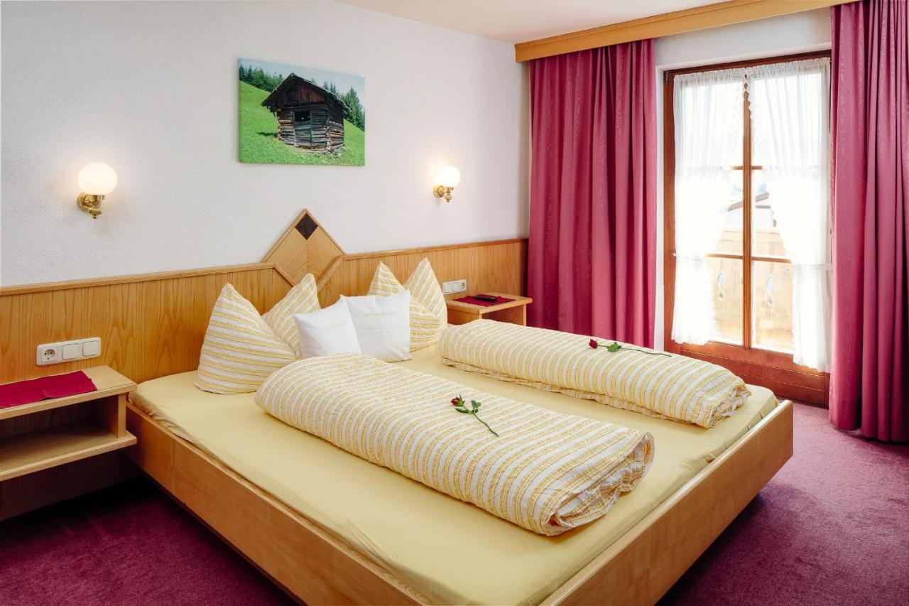 Hotel Appartement Platzergasse Fiss Exteriör bild